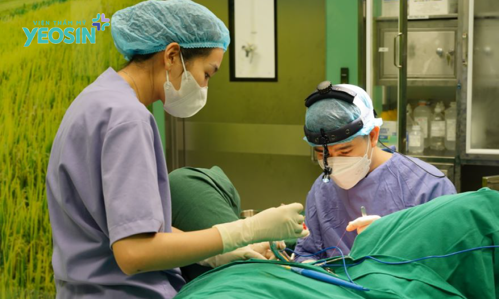 Phẫu thuật thu hẹp âm đạo