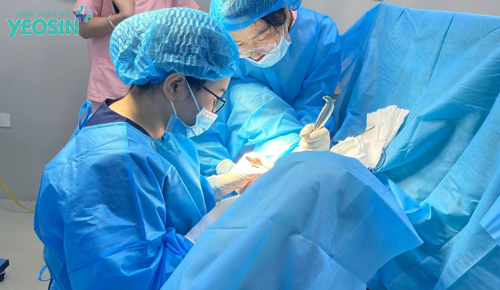 Quy trình thực hiện tái tạo tầng sinh môn sau sinh