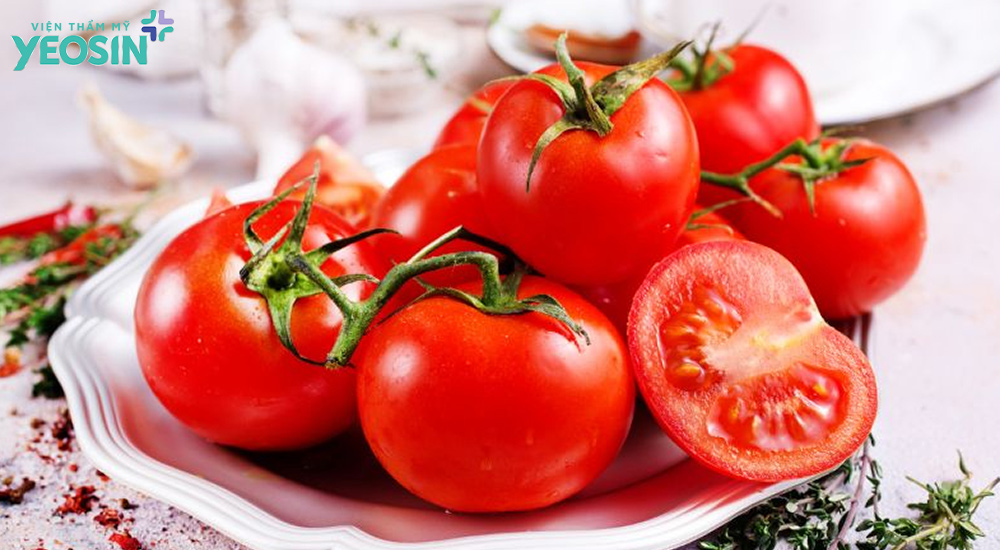 Làm hồng vùng kín tại nhà bằng cà chua