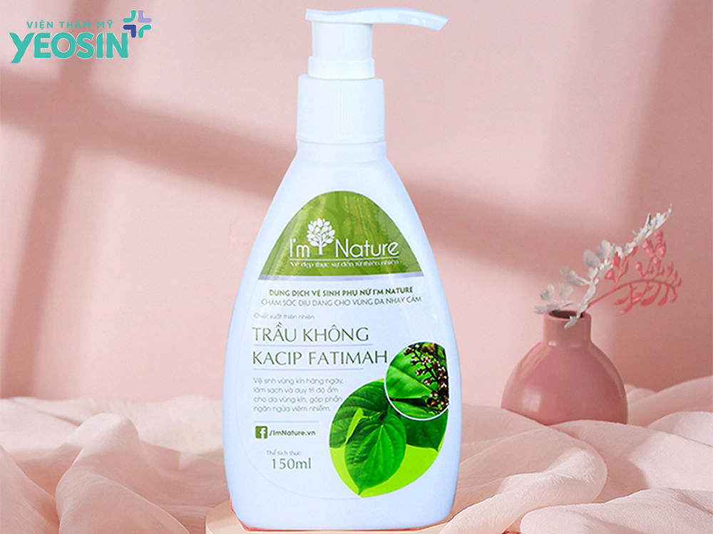 Dung dịch vệ sinh làm hồng cô bé I’m Nature Trầu Không