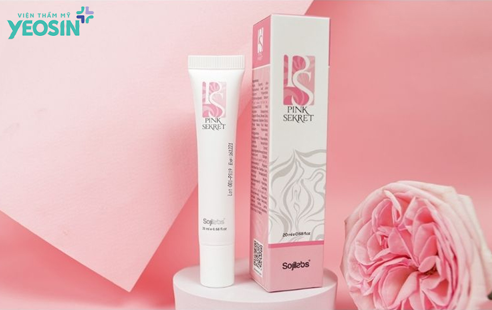 Cách trị thâm cô bé bằng kem trị thâm